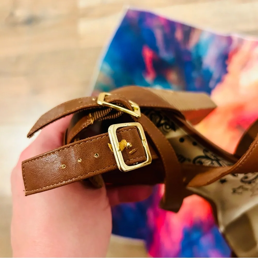Brash Platform Sandals